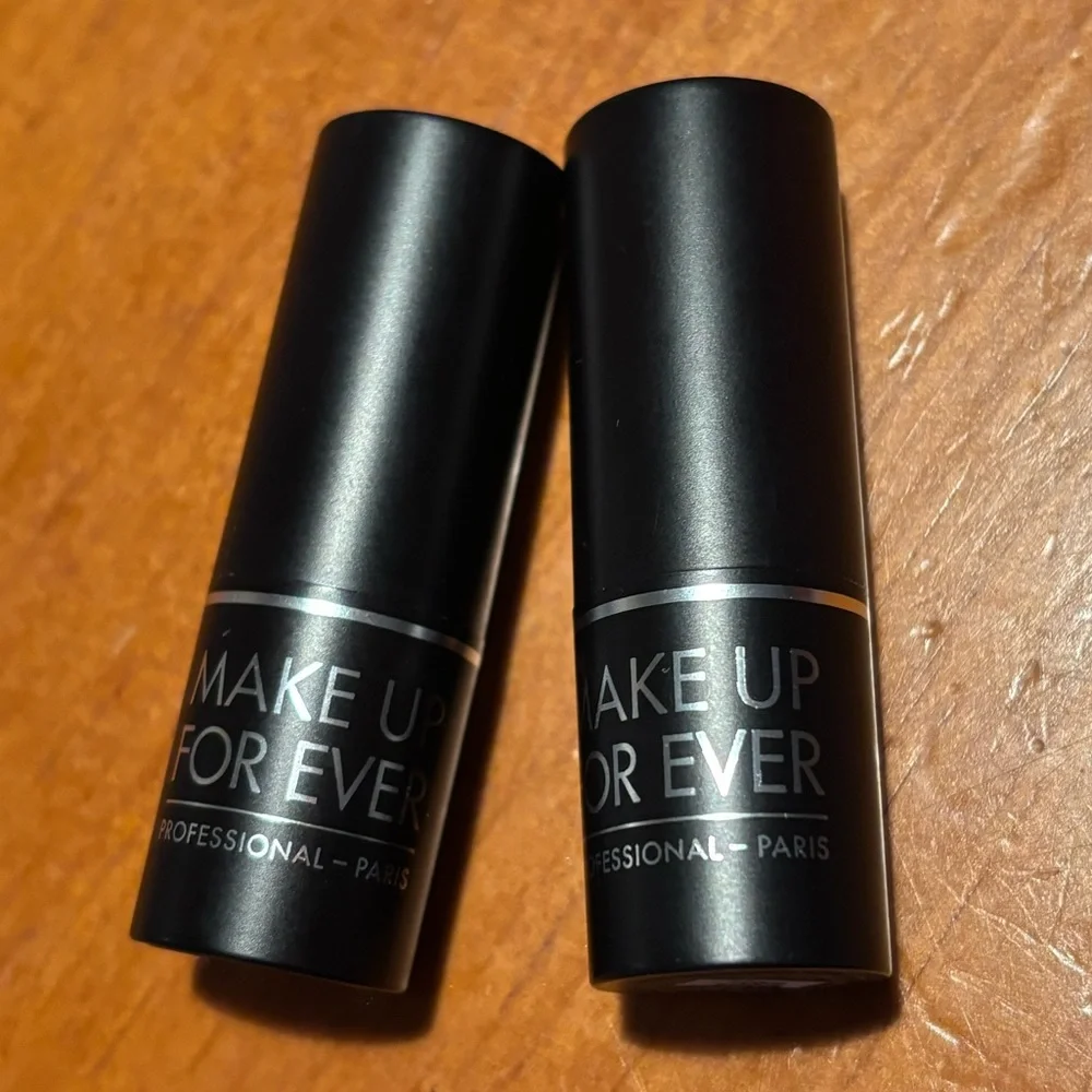 Makeup Forever Matte Lipsticks M401